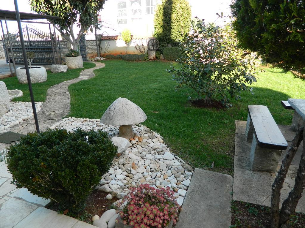 Apartmani Villa Otilija Poreč Exterior foto
