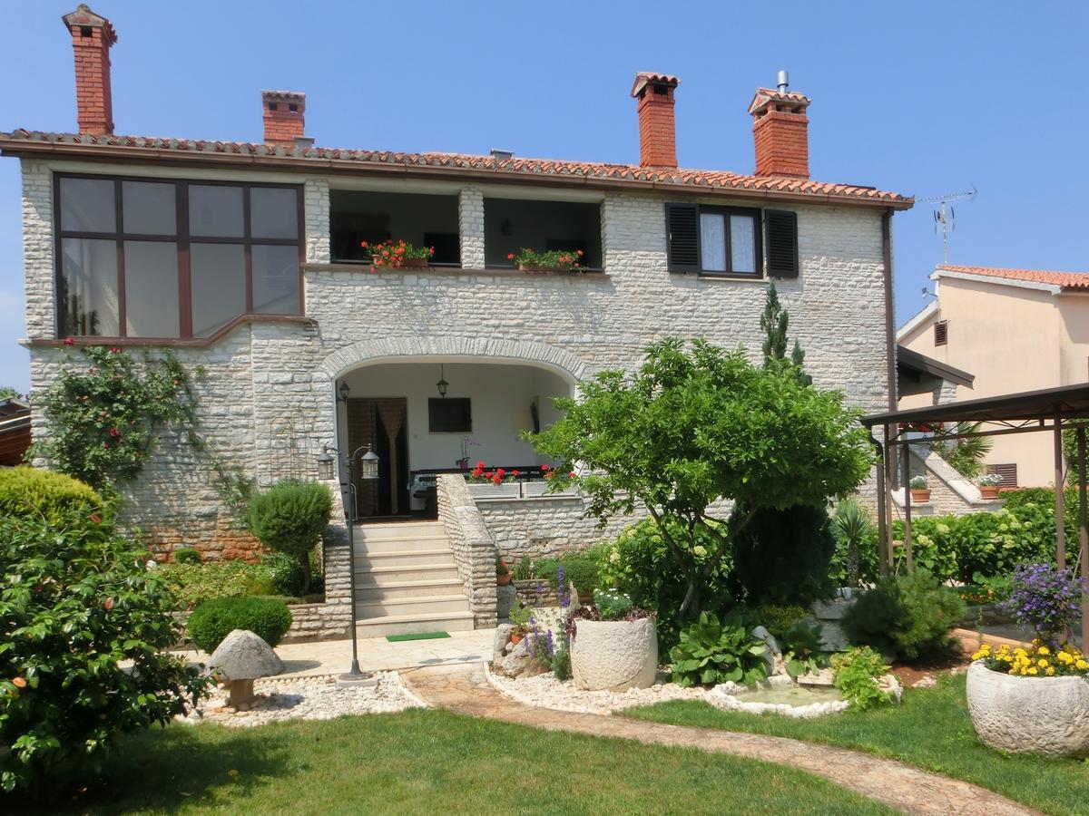 Apartmani Villa Otilija Poreč Exterior foto